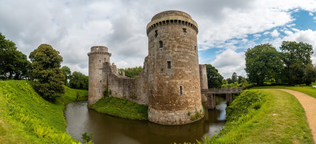 panoramic of a castle